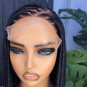 Amira’s Glueless "No Edges" Everyday Wig