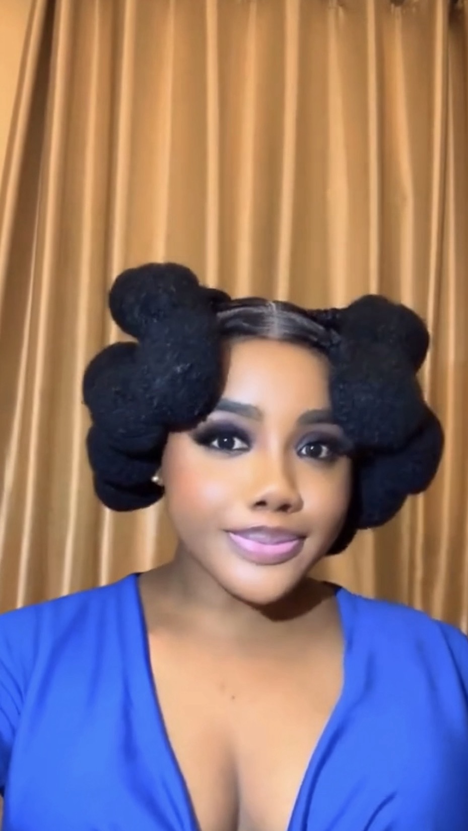 Freya’s Glueless Kinky Bob Wig